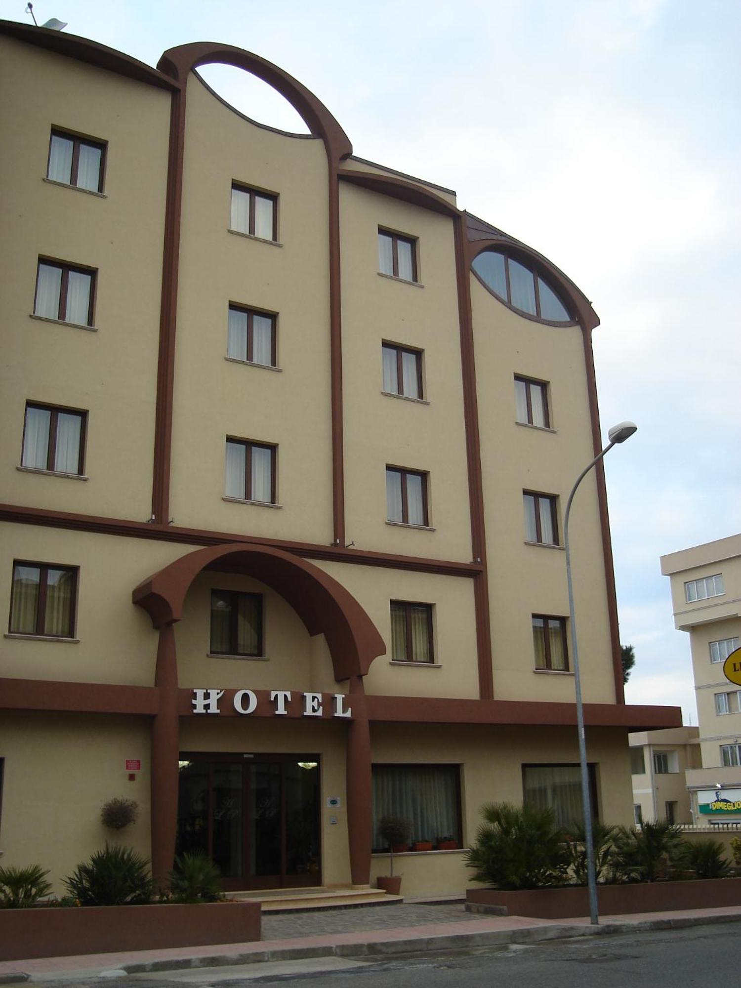 Hotel Le Palme Gioia Tauro Exterior photo